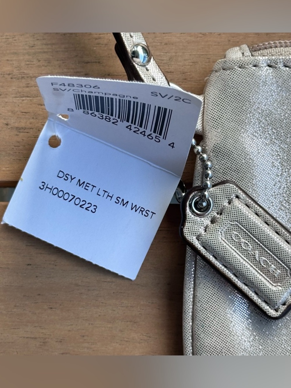 Coach Poppy Champagne Wristlet NWT - Picture 3 of 7